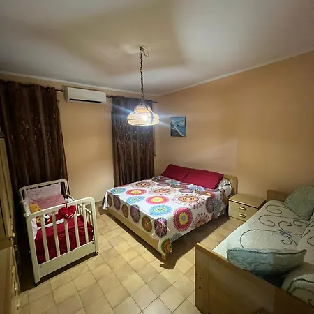 Con Grande Terrazza, 100 Metri Dal Mare * سكاليا