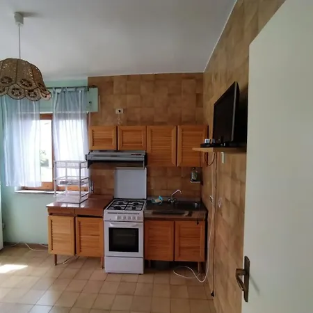 Con Grande Terrazza, 100 Metri Dal Mare Daire